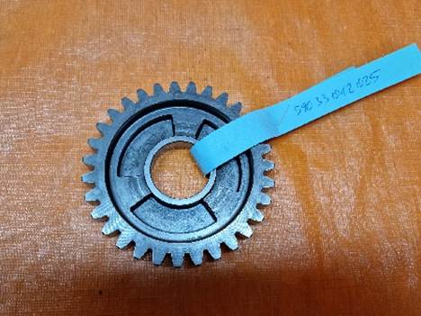 Slika na kojoj se prikazuje brzina, predmeti od metala, alat, u dvorani

Opis je automatski generiran