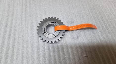 Slika na kojoj se prikazuje predmeti od metala, brzina, naran�asto

Opis je automatski generiran