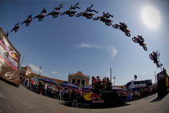 PV_XFIGHTERS_EXHIBITIONTOUR_ZAGREB_06062009_0003.jpg